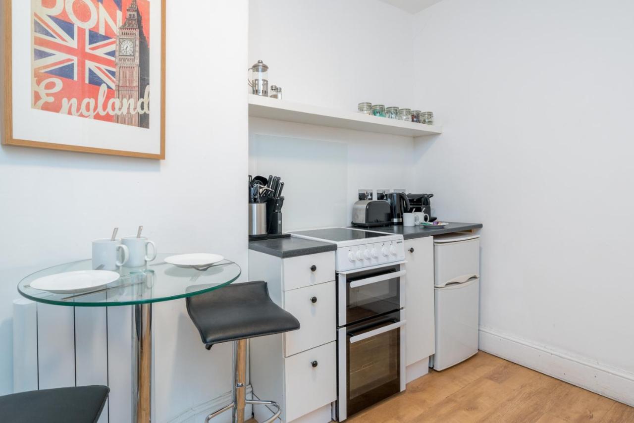 Soho & Covent Garden Apartment, Sleeps 3 Londyn Zewnętrze zdjęcie
